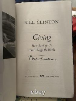 BILL & HILLARY CLINTON SIGNED BOOKS GIVING & IT TAKES A VILLAGE 1st EDITION HC