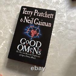 Good Omens signed Pratchett Signed 1st Edition 1990 Victor Gollancz HB