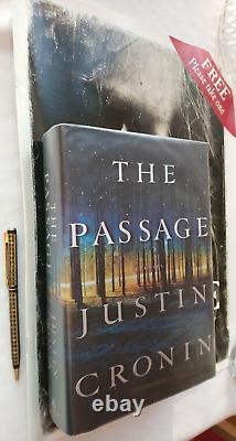 Justin Cronin The Passage Signed 1st/1 2010 Ballantine Free Extra Poster Book