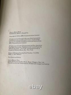 Linda's Pictures. Signed Copy. 1st Edition 1976