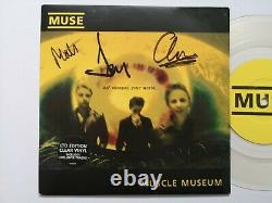 Muse Muscle Museum SIGNED Vinyl 7 Single Ltd Edition 1st Press 1999