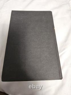 RARE SIGNED 1ST EDITION Sacred is the Breed Vivian Granger (1968) ZA history RARE SIGNED 1ST EDITION Sacred is the Breed Vivian Granger (1968) ZA history