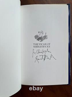 SIGNED Roald Dahl THE VICAR OF NIBBLESWICK 1st Edition 1991 HBDJ Book 1/1 WOW