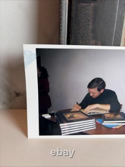 Shaun Tan The Arrival SIGNED 1st/1st With Photo Of Him Signing Collectible