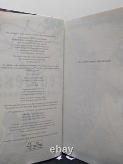 Signed-1st Edition-Fearless by Lauren Roberts-(Sprayed Edge and Tote bag)