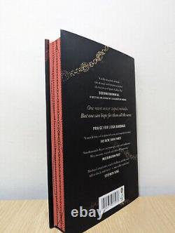 Signed-1st Edition-The Familiar by Leigh Bardugo-New