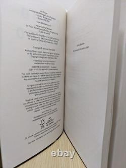 Signed-1st Edition (with extra content)-Cloud Cuckoo Land by Antho Doerr-New