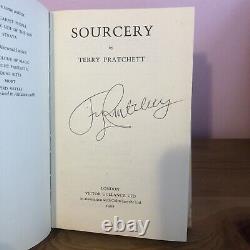Sourcery SIGNED by Terry Pratchett 1st Edition HBDJ