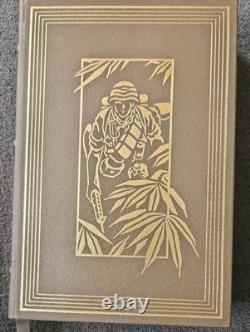 THE THINGS THEY CARRIED BY TIM O'BRIEN Signed 1st Edition (TWP16)